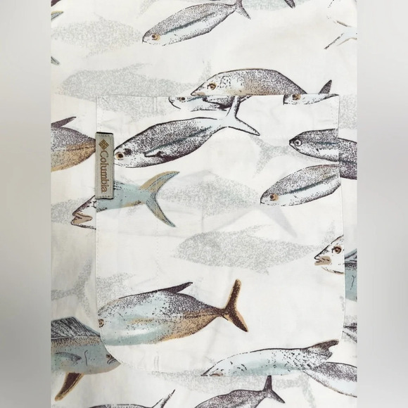 COLUMBIA Men’s White All Over Pattern Fish Print Short Sleeve Button Down Size L - Picture 7 of 12